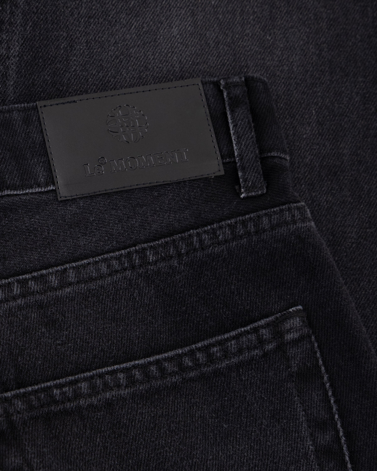 Men's Straight-Fit Jeans – Black